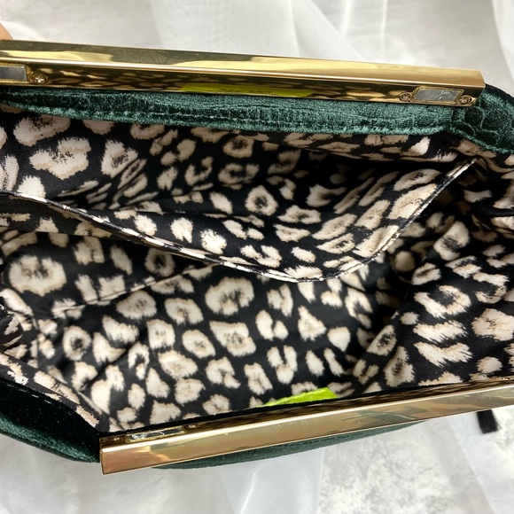 NEW  Stella & Dot  Green Velour Clutch/Shoulder/Cross Body Purse  11” x 6” x 4” - Picture 6 of 16